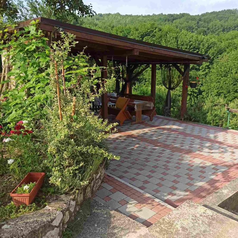 Guest House Bee Visoko Eksteriør bilde